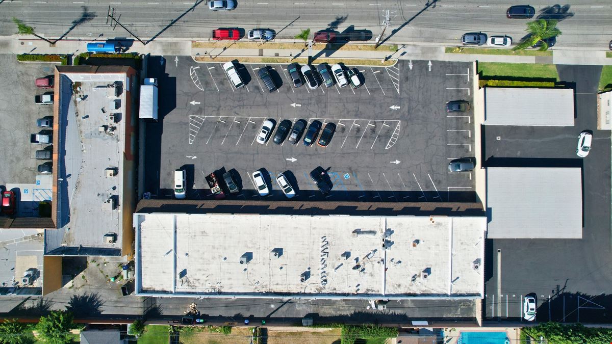 Tally Ho Plaza