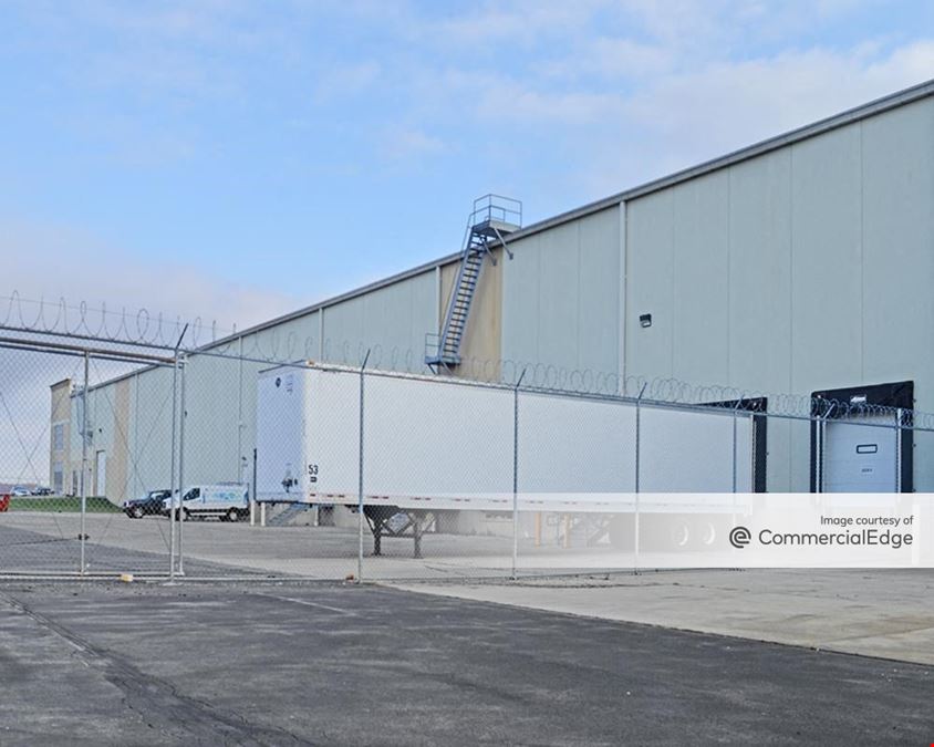Turnpike Distribution Center