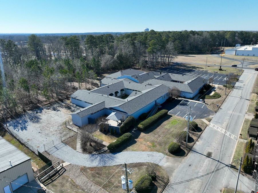 1016 Everee Inn Rd