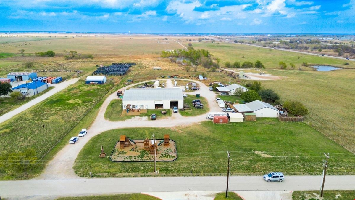 9510 Swafford Rd, Justin, TX