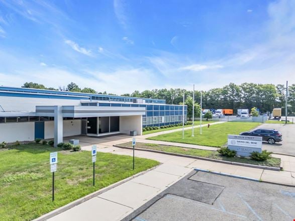 Preview of Industrial space for Rent at 100 Milik Street