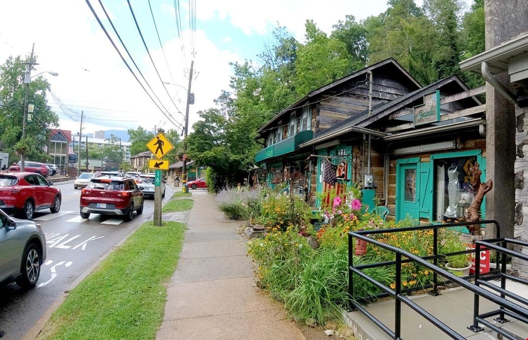 377 Parkway Gatlinburg