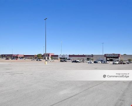 Preview of Retail space for Rent at 1663 W. Henderson St.