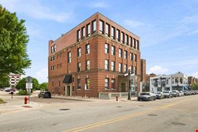 31 W Downer Pl, Aurora, IL 60506