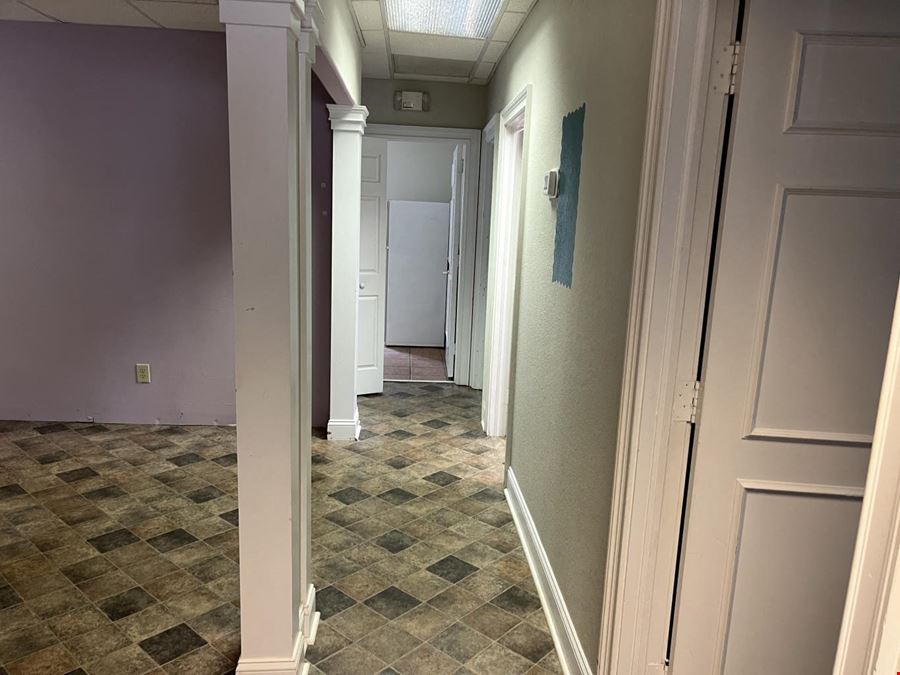 841 E Main Street