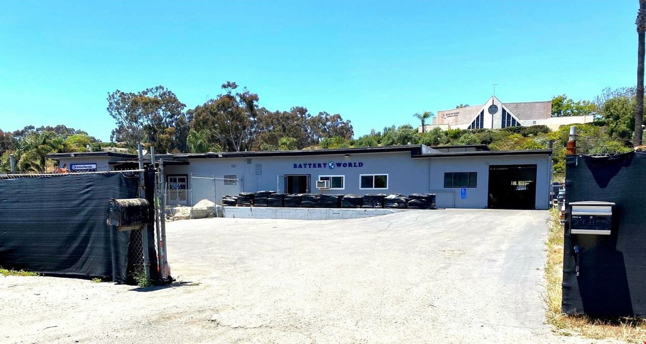 2372 Industry St