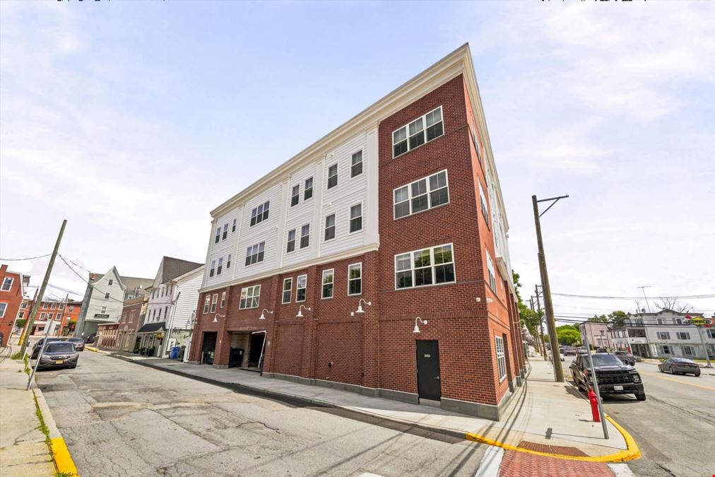 122 Greenwich Ave