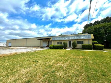 Preview of Office space for Rent at 1508 Central Parkway