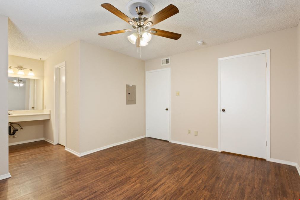 5506 Kingsman Apartments - Multifamily Portfolio