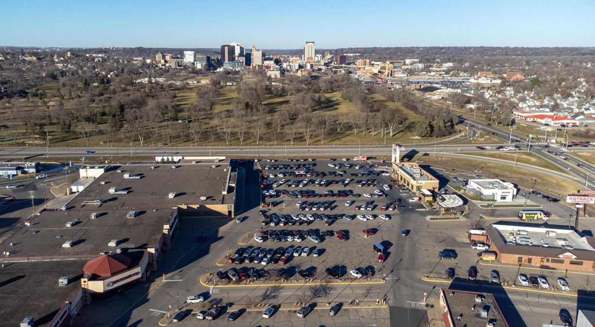 1201 Broadway Ave - Crossroads Shopping Center