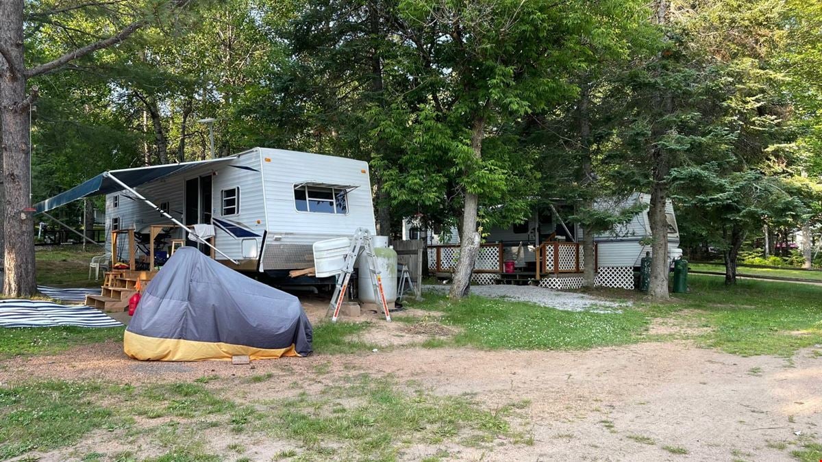 North Shore Campground - Watersmeet Mi 