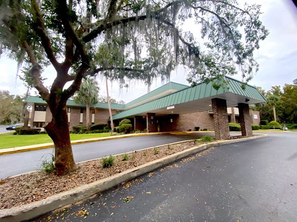 Preview of Office space for Rent at 1500 SE Magnolia Avenue