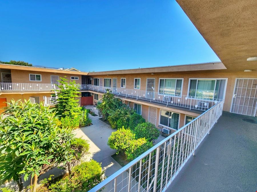 627 E Palmer Ave