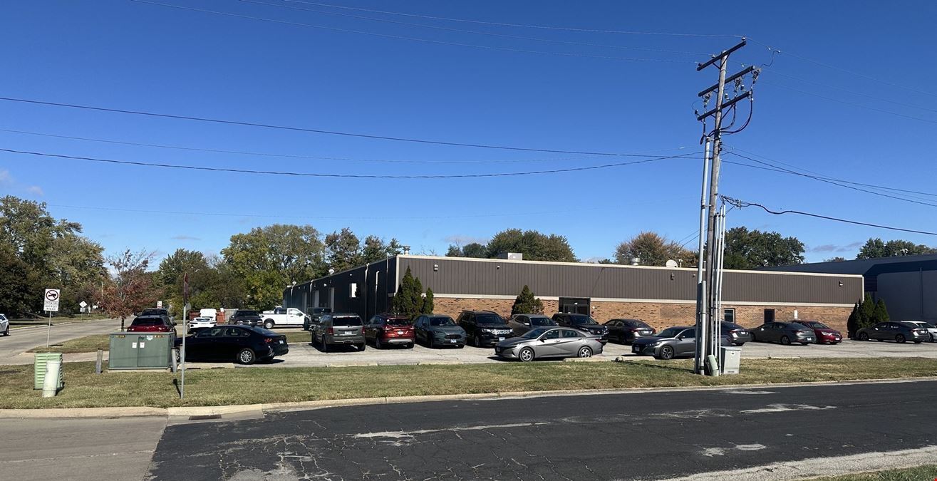 921 W Detweiller Dr