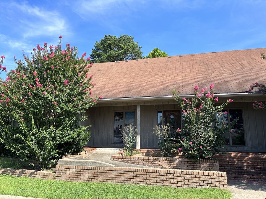 3 Lakeland Cir