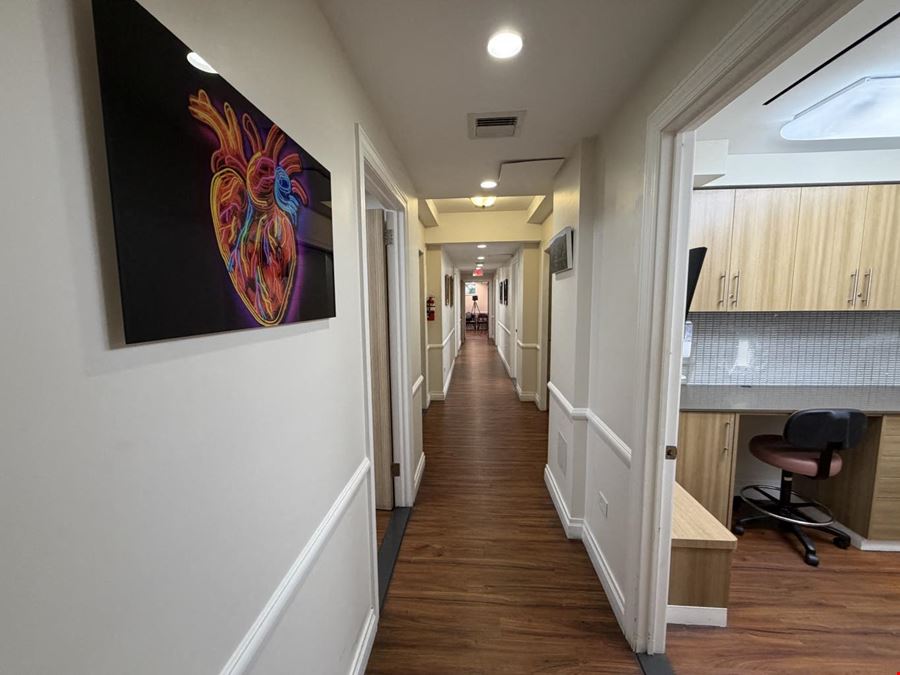 2408 Ocean Ave #MO