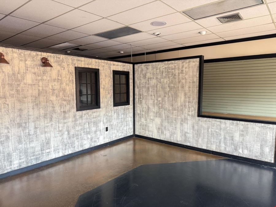 Retail for Lease - North Laurel Shopping Center