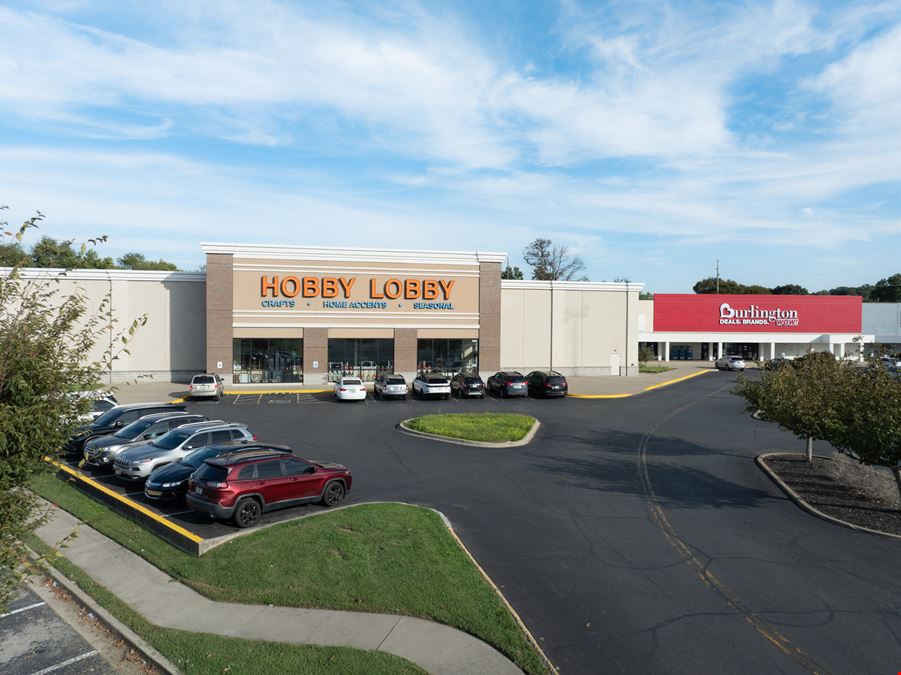 Dixie Manor Shopping Center