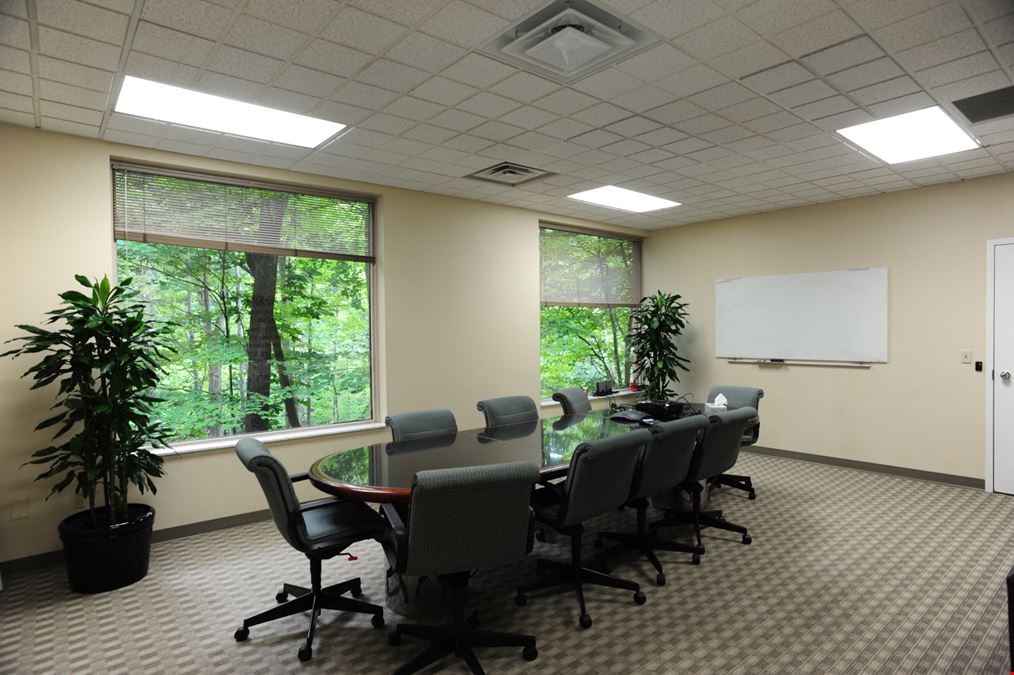 8000 Ravines Edge, Columbus