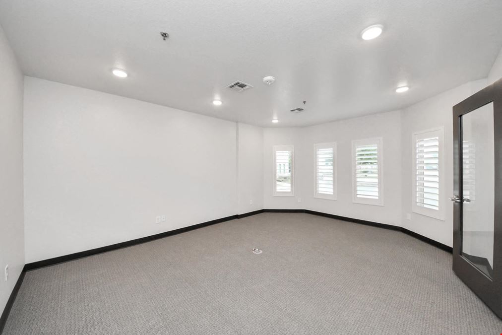 Premier Sugar Land Owner-User Office Condo