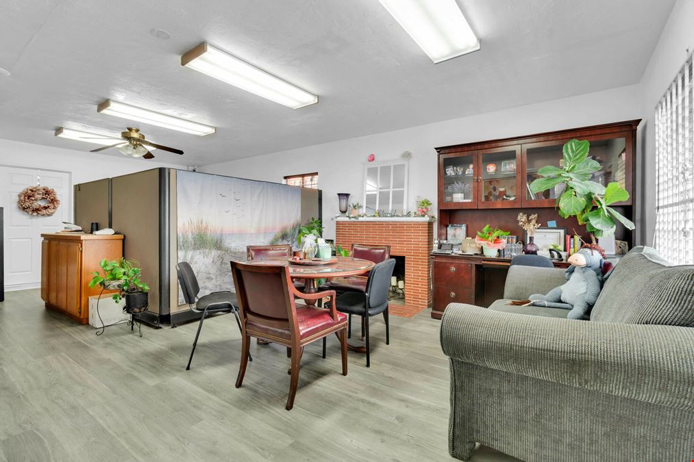 1258 Broadway
