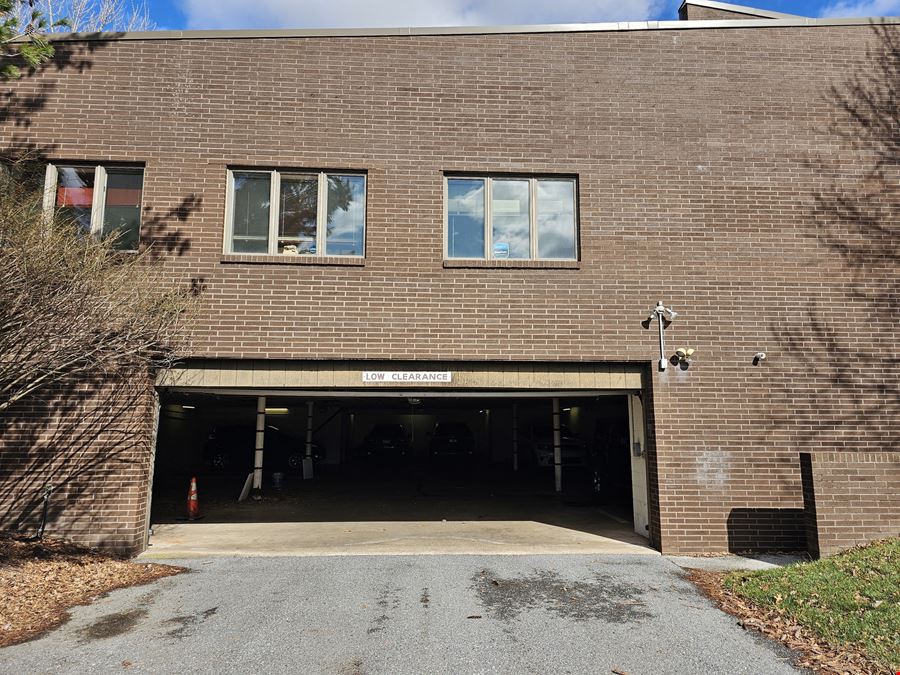 1108 E Chocolate Ave