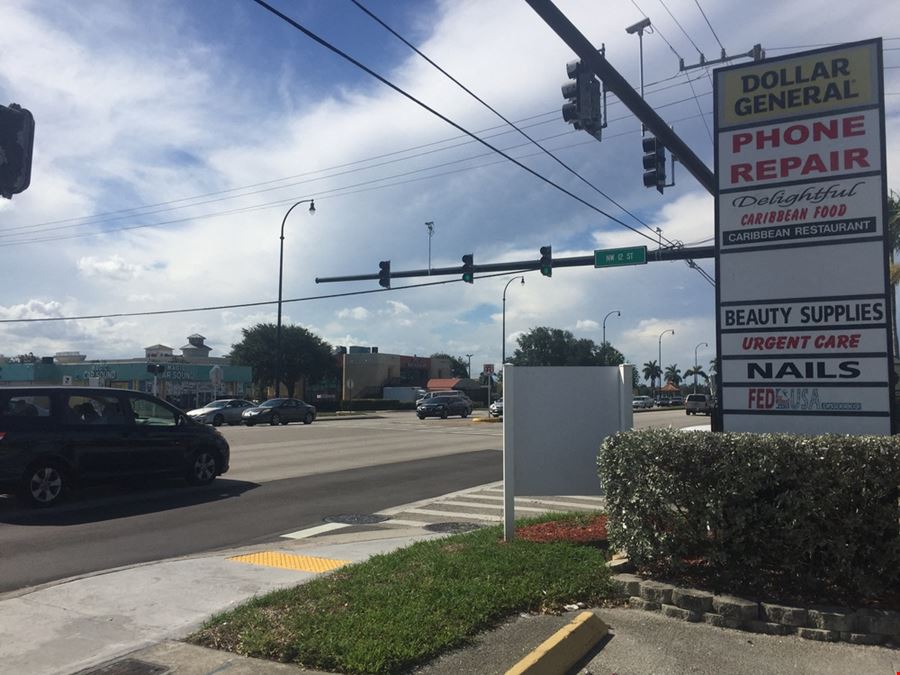 Lauderhill Shopping Plaza