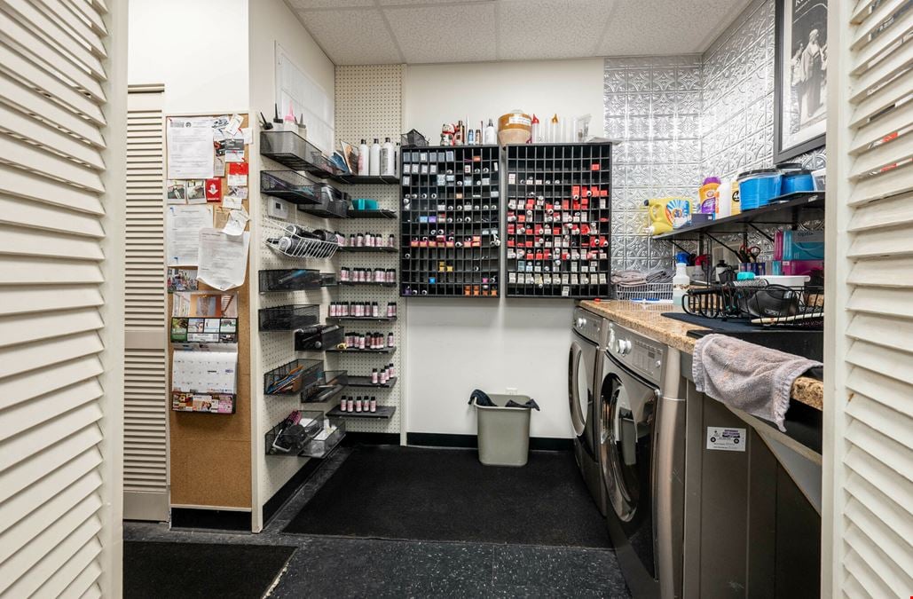 Salon Space
