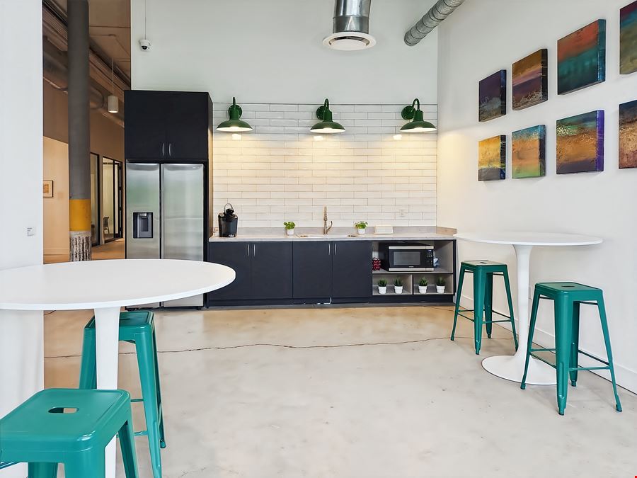 Regus - Jacksonville - Dennis St