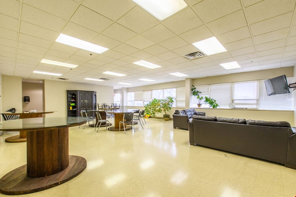 11005 E Cir