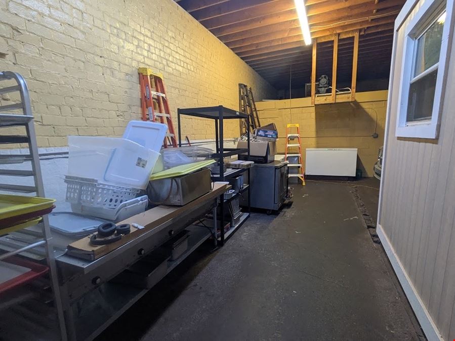 Historic 185th Corridor Commercial Building