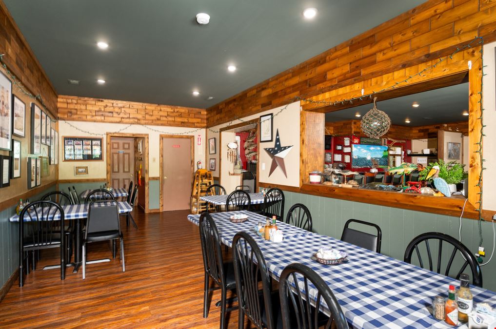 Driftwood Diner
