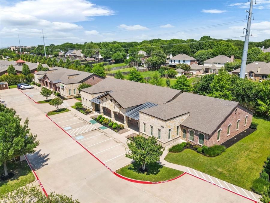 4821-4851 Merlot Ave 