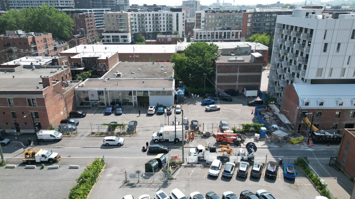324 Rue Peel & 280 Young St