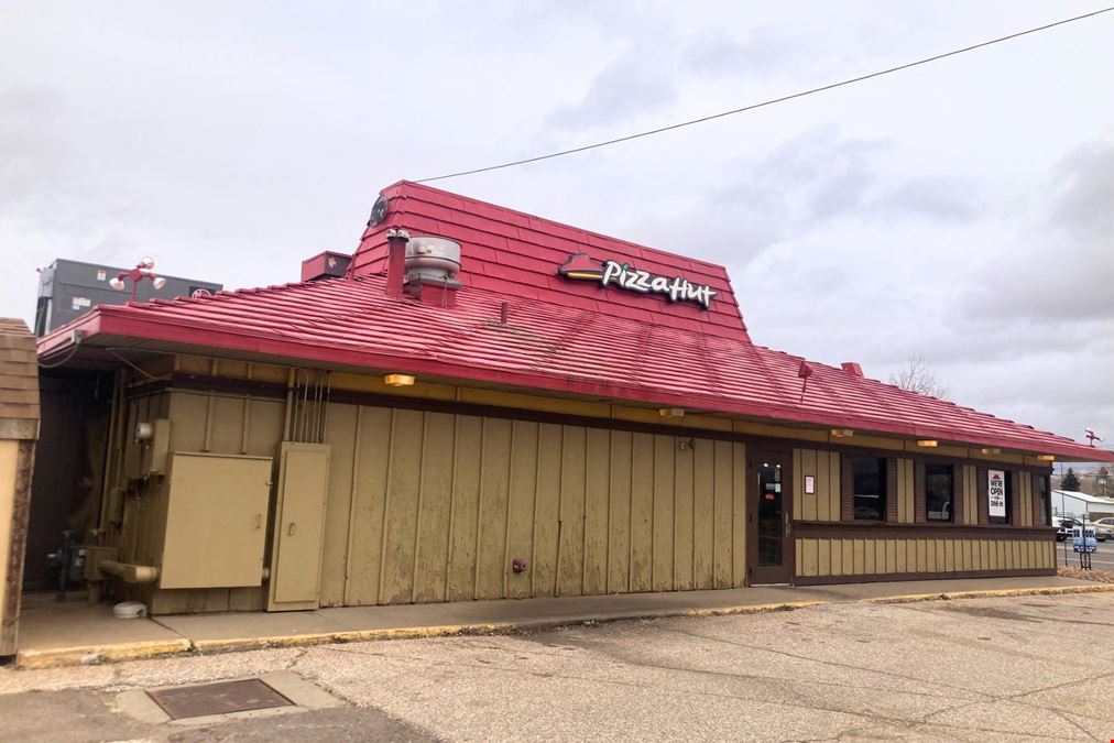 2,478 ± SF Freestanding Restaurant Opportunity on 0.40 ± AC