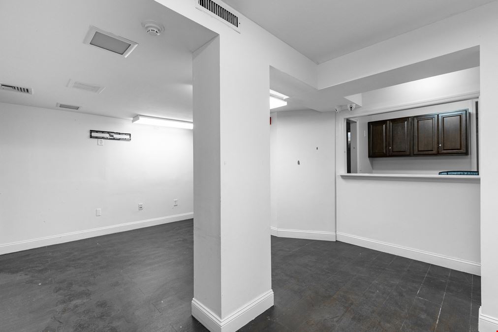 221-223 Park Avenue