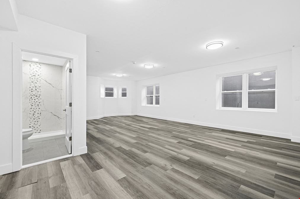 533 Greenwich St