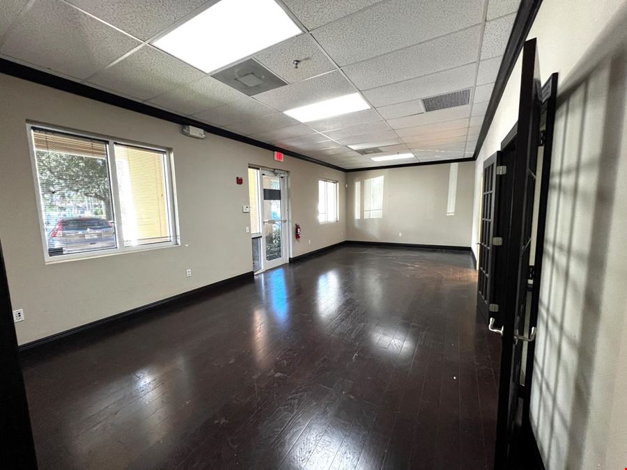 601 N Congress Ave