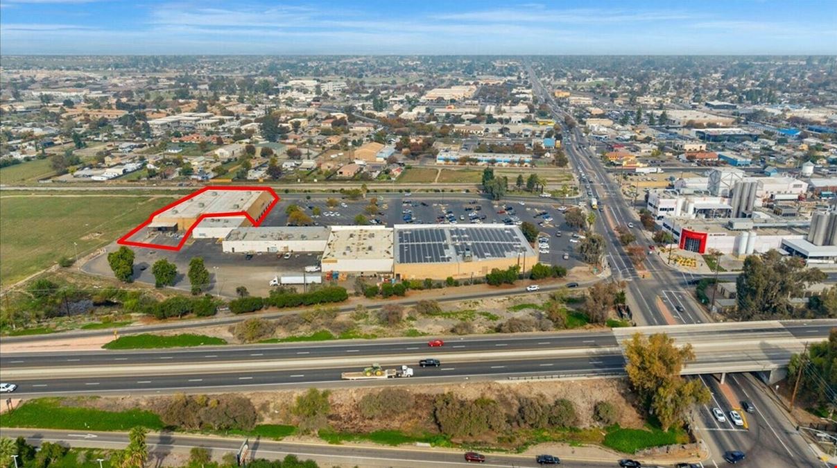 Prime Hanford Shopping Outlet Anchor Building