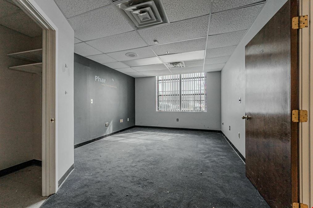 Flex Office at 111 Ruthar Dr, Newark, DE