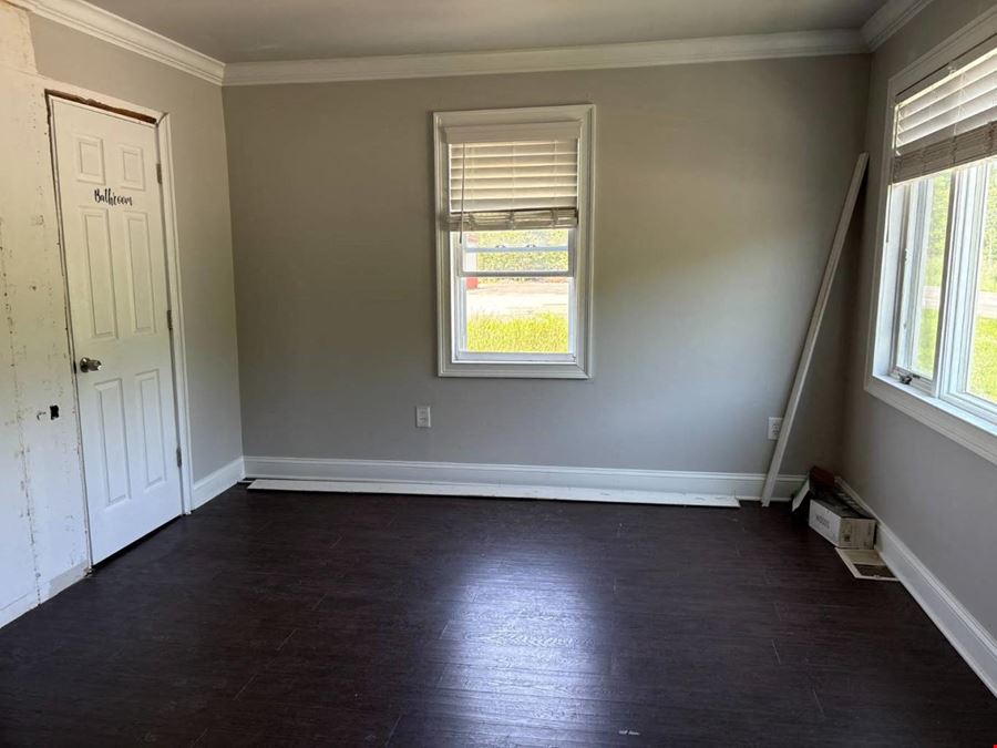 1285 Route 9W