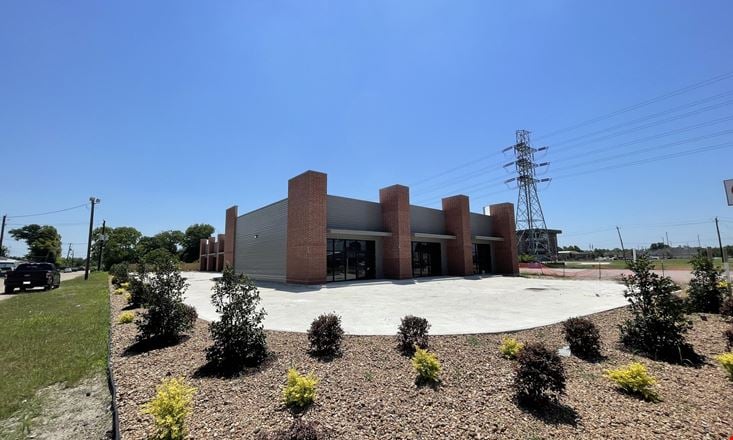 Preview of Retail space for Rent at 3320 North Main Street