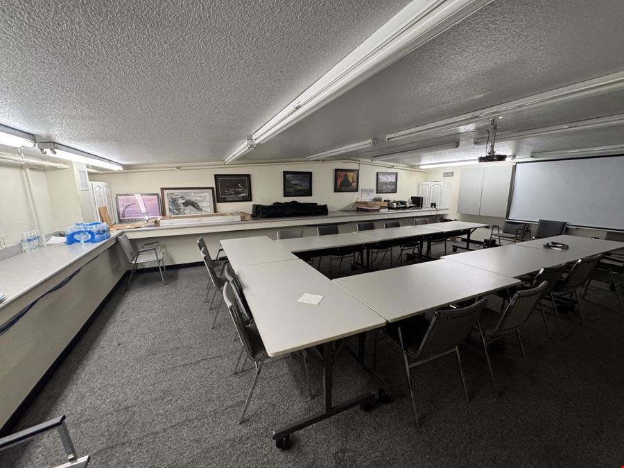 ±15,000 SF office/warehouse building
