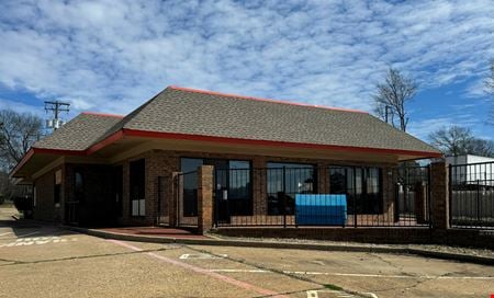 Preview of Retail space for Sale at 3118 Estes Pkwy