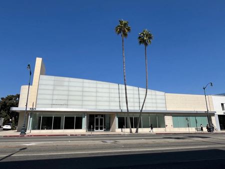 Preview of commercial space at 8825 Wilshire Blvd