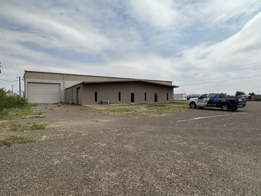 Multiple Crane Served Shop w/ frontage on Loop 338