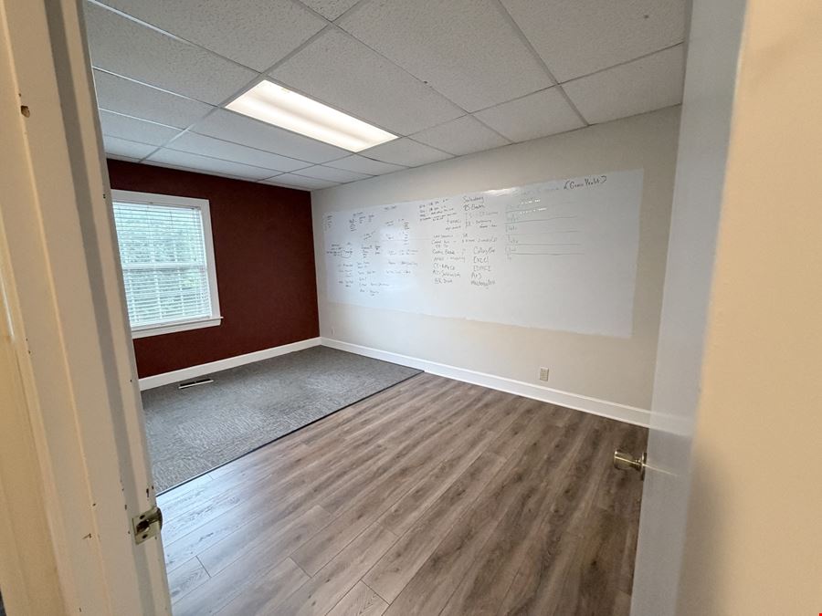 Middletown Office Condos - 11603 Shelbyville Rd, Ste 6 and Ste 11 & 12