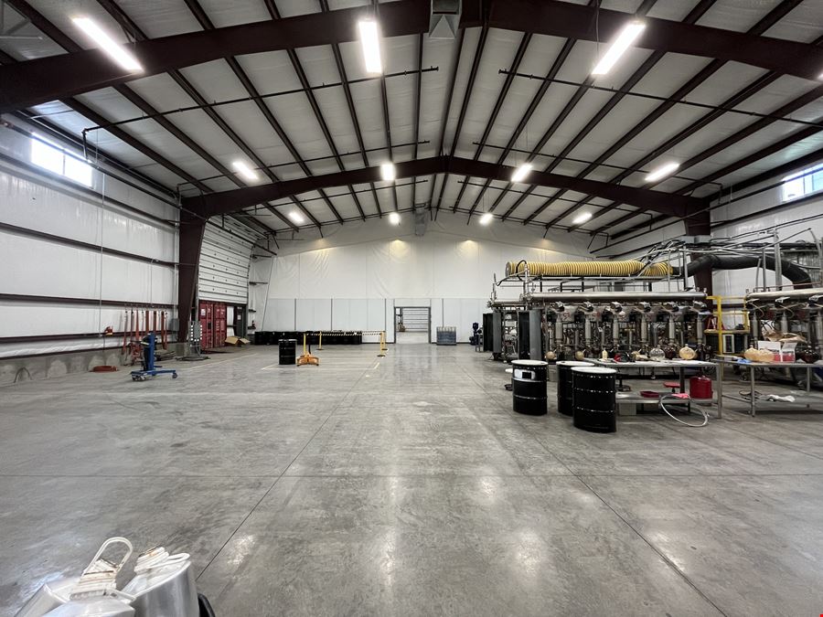 39,900± SF Industrial Warehouse Facility with Outdoor Storage