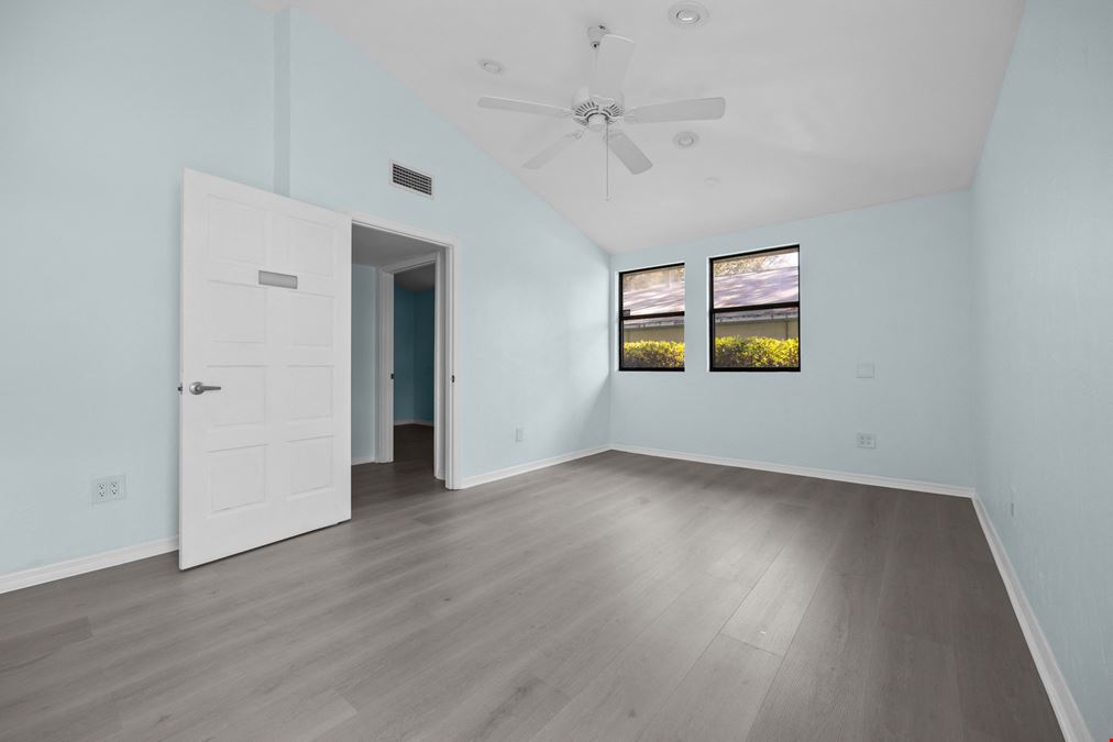 Courtyards Office Suites - 4131 NW 28th Lane