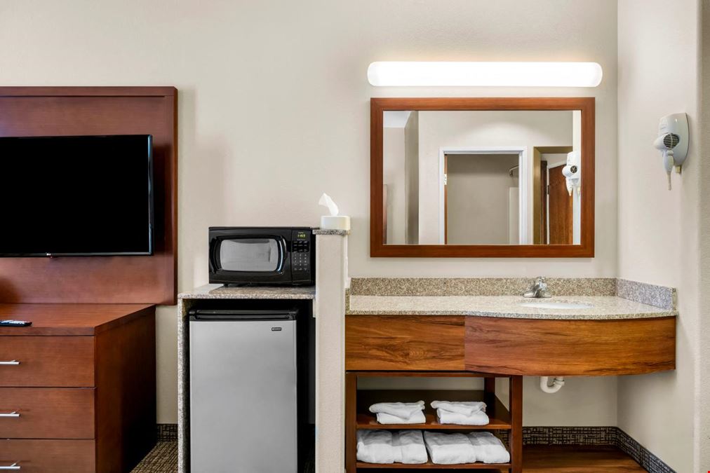 Comfort Inn & Suites Riverton